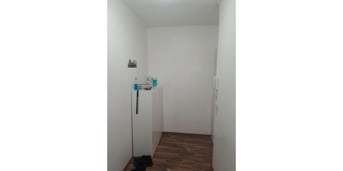 Etagenwohnung Duisburg Rheinhausen - 4 Zimmer, 100 m&sup2;, 701&euro; | Angebot:25760110