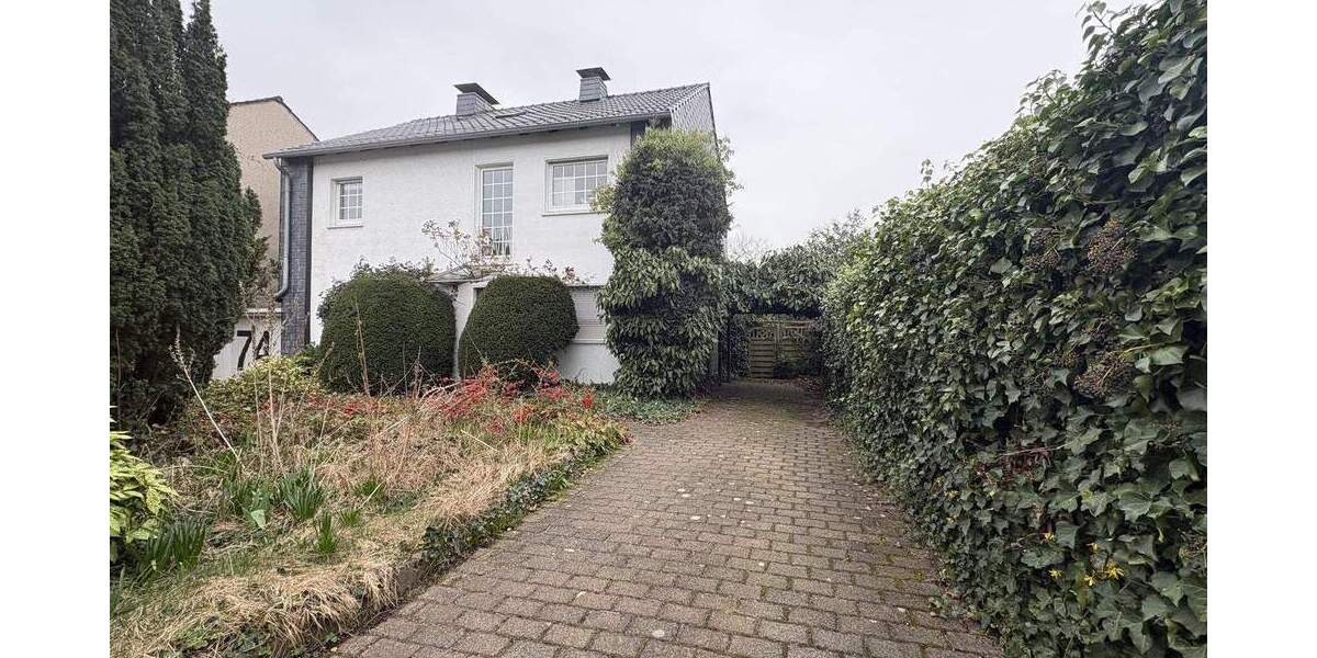 Mehrfamilienhaus, Wohnhaus Moers Hülsdonk - 6 Zimmer, 132 m&sup2;, 620.000&euro; | Angebot:25896452