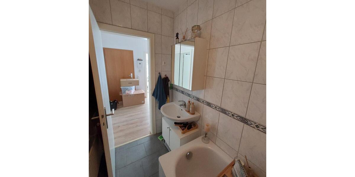 Etagenwohnung Duisburg Duisburg-Mitte - 2.5 Zimmer, 60 m&sup2;, 525&euro; | Angebot:26592496