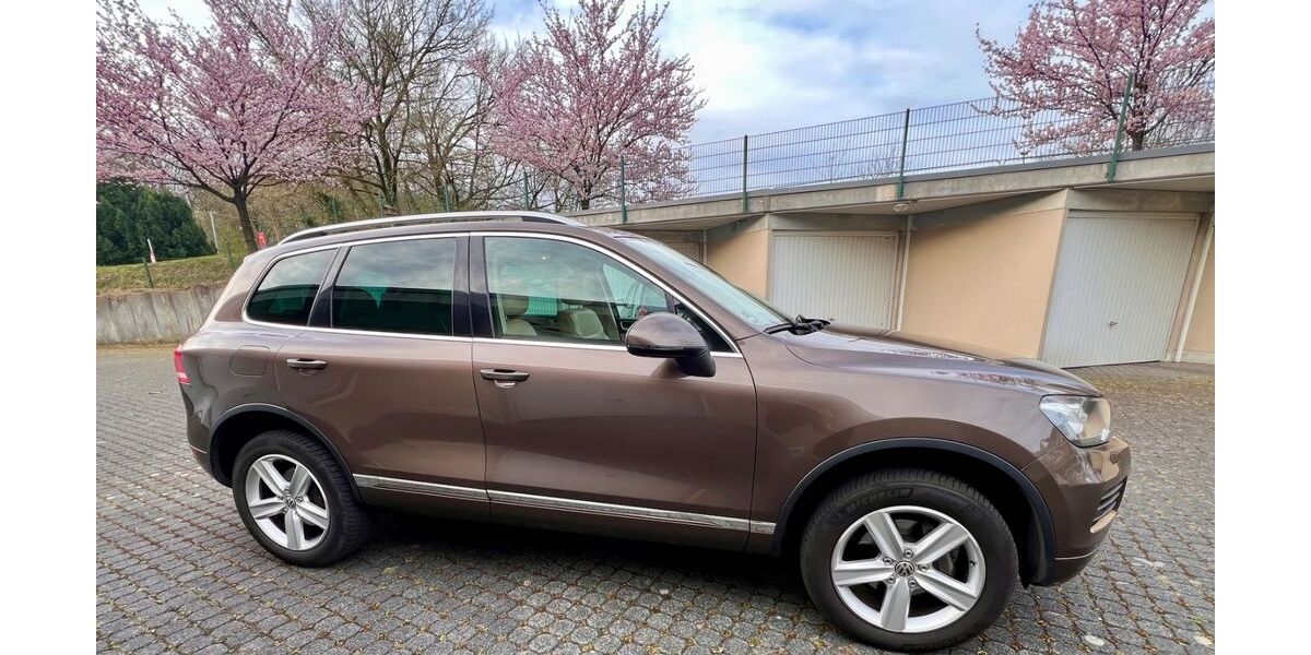 VW Touareg 242.000 km 11.250 &euro; Essen 45149