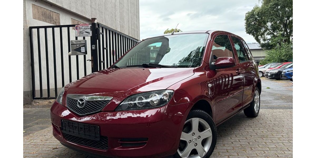 Mazda 2 125.000 km 2.990 &euro; Duisburg 47166