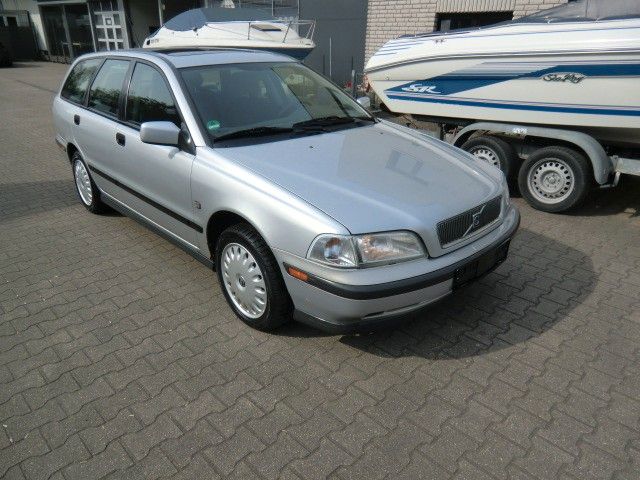 Volvo V40 231.109 km 1.700 &euro; Essen 45326