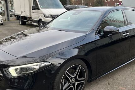 Mercedes-Benz A 200 99.995 km 27.100 &euro; Oberhausen 46045