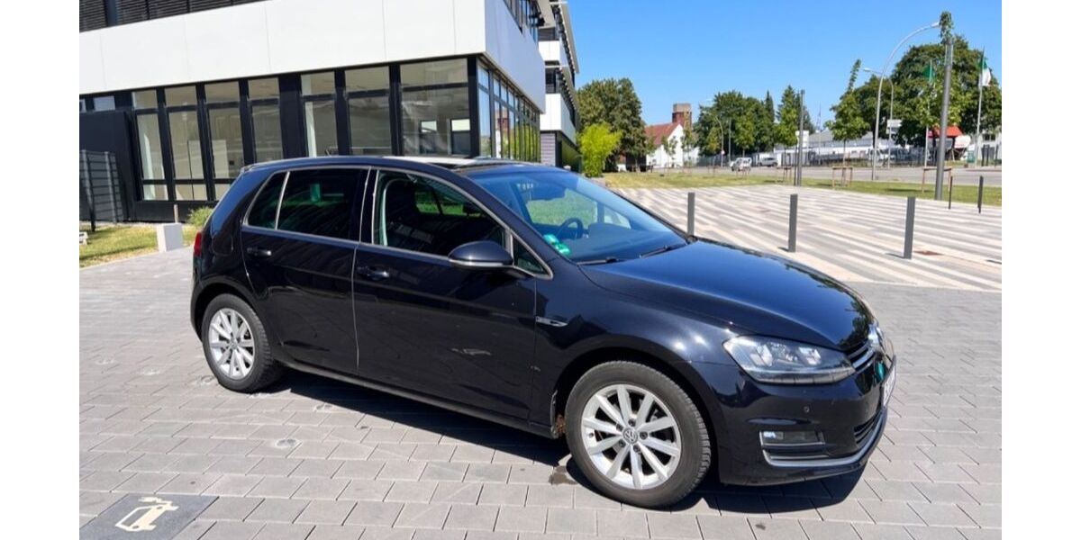 VW Golf 230.000 km 8.100 &euro; Essen 45326