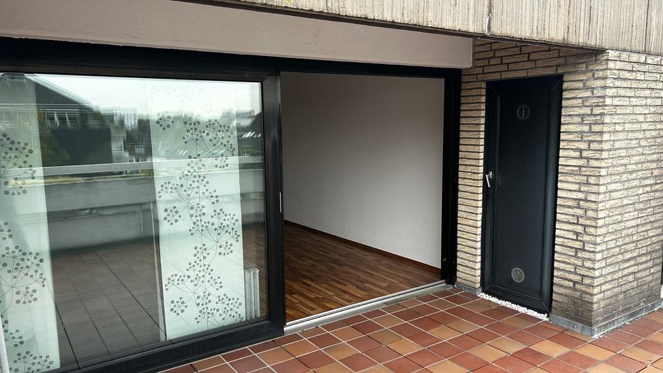 Dachgeschoßwohnung Dinslaken - 2.5 Zimmer, 58 m&sup2;, 485&euro; | Angebot:26050255