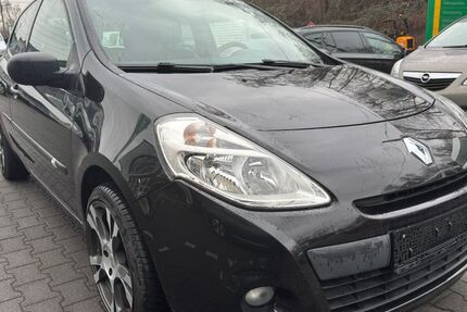 Renault Clio 132.000 km 2.890 &euro; Bottrop 46238
