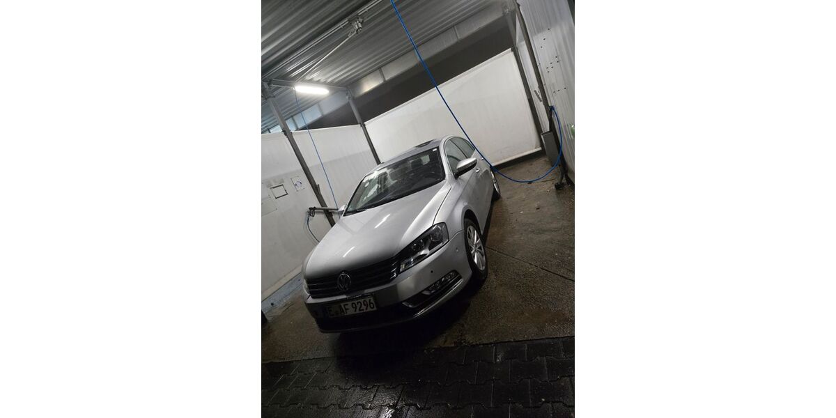 VW Passat 157.000 km 5.290 &euro; Essen 45144