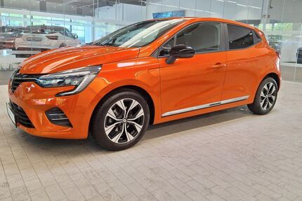 Renault Clio 18.965 km 13.690 &euro; Duisburg 47167
