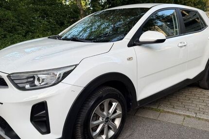 Kia Stonic 157.345 km 7.900 &euro; Essen 45276