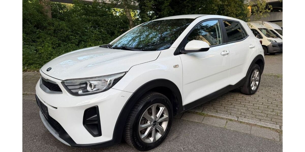 Kia Stonic 157.345 km 7.900 &euro; Essen 45276