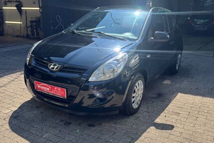 Hyundai i20 180.000 km 2.990 &euro; Oberhausen 46149