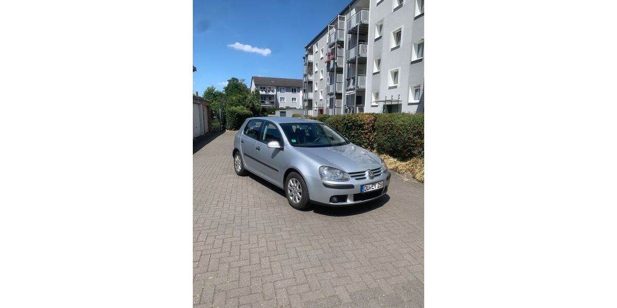 VW Golf 221.000 km 2.500 &euro; Duisburg 47178