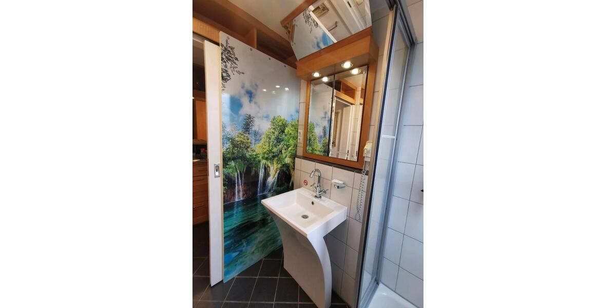 Dachgeschoßwohnung Essen Stadtbezirk III - 1 Zimmer, 1.150&euro; | Angebot:21475721