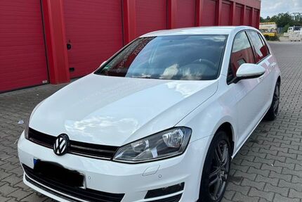 VW Golf 113.000 km 10.400 &euro; Kamp-Lintfort 47475