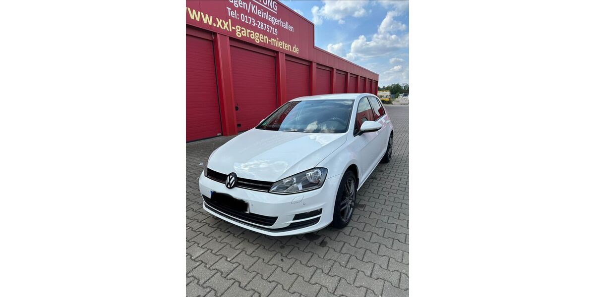 VW Golf 113.000 km 10.400 &euro; Kamp-Lintfort 47475