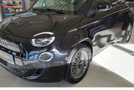 Fiat 500 17.969 km 27.290 &euro; Wesel 46485