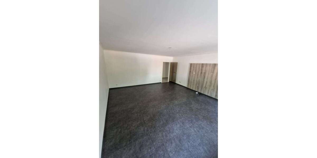 Wohnung zum Kaufen in Oberhausen 120.000 € 66.12 m² - Etagenwohnung Oberhausen Alsfeld | Angebot:25142345
