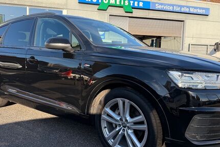 Audi Q7 207.000 km 19.990 &euro; Krefeld 47800