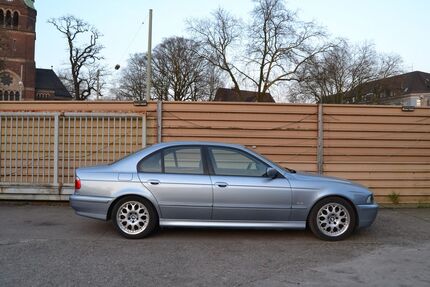 BMW 520 92.000 km 10.980 &euro; Duisburg 47166