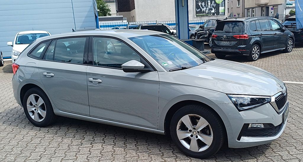 Skoda Scala 105.000 km 21.480 &euro; Essen 45307