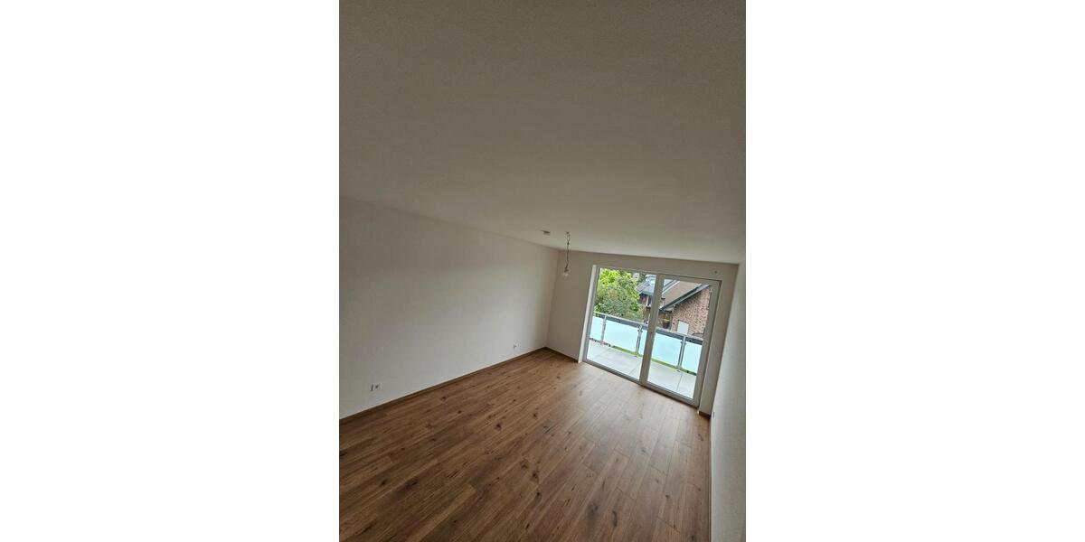 Etagenwohnung Wesel Bislich - 3 Zimmer, 102 m&sup2;, 1.020&euro; | Angebot:25753591