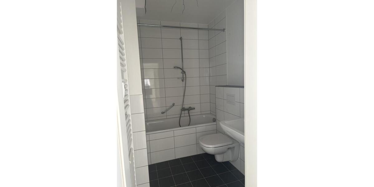 Etagenwohnung Gelsenkirchen Gelsenkirchen-Mitte - 3.5 Zimmer, 70 m&sup2;, 405&euro; | Angebot:26139313