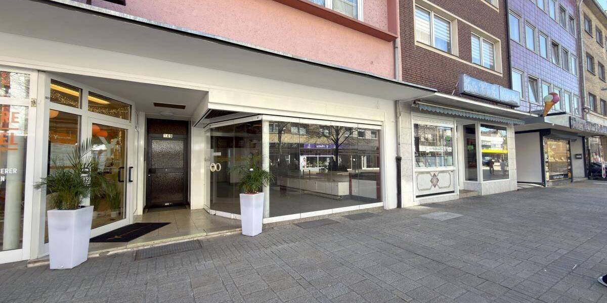 Etagenwohnung Oberhausen Altstadt-Süd - 6 Zimmer, 180 m&sup2;, 2.100&euro; | Angebot:26190385