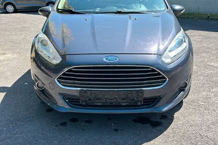 Ford Fiesta 157.000 km 3.300 &euro; Duisburg 47239