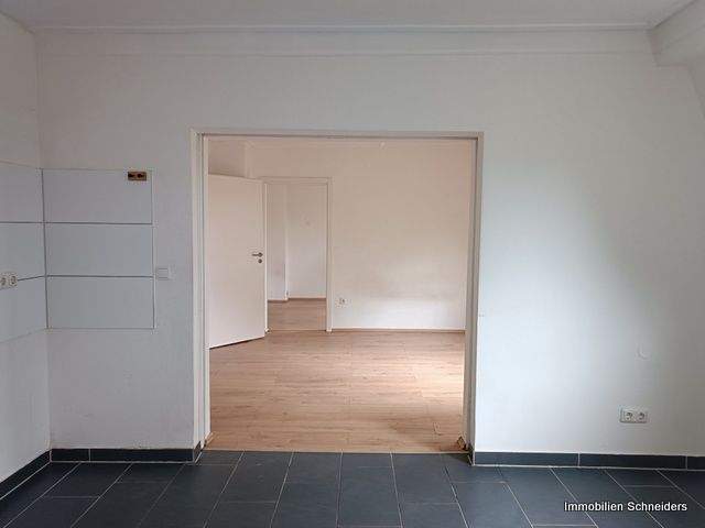 Etagenwohnung Duisburg Obermarxloh - 2 Zimmer, 50 m&sup2;, 400&euro; | Angebot:26306269