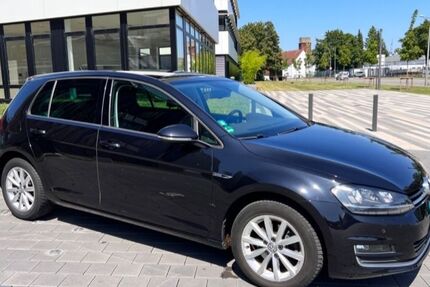 VW Golf 230.000 km 8.100 &euro; Essen 45326