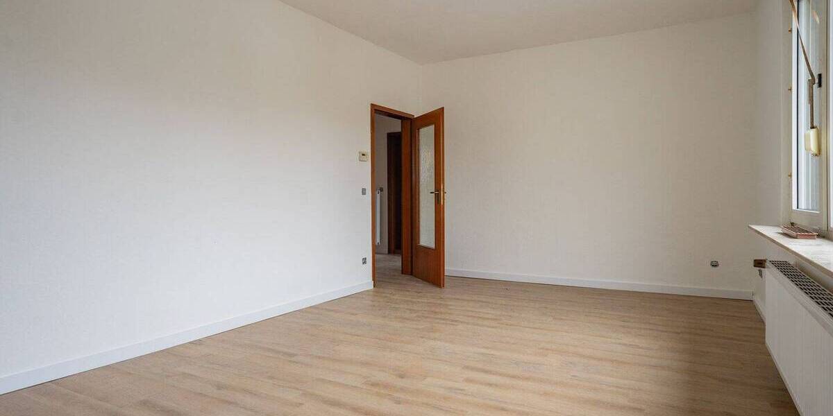 Etagenwohnung Krefeld / Uerdingen Uerdingen - 4 Zimmer, 69 m&sup2;, 670&euro; | Angebot:26190146