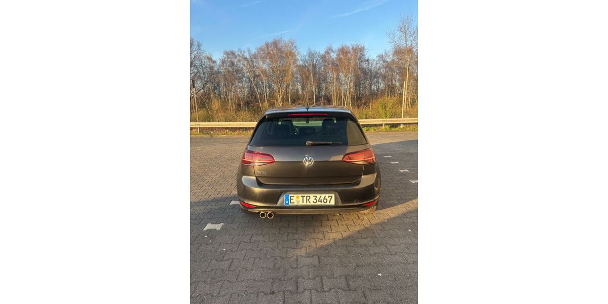 VW Golf 181.000 km 10.500 &euro; Essen 45359