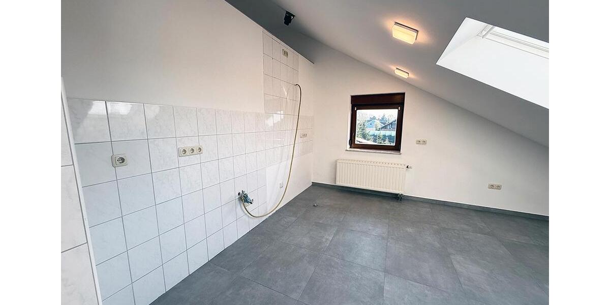 Dachgeschoßwohnung Issum - 5 Zimmer, 140 m&sup2;, 1.150&euro; | Angebot:26249906