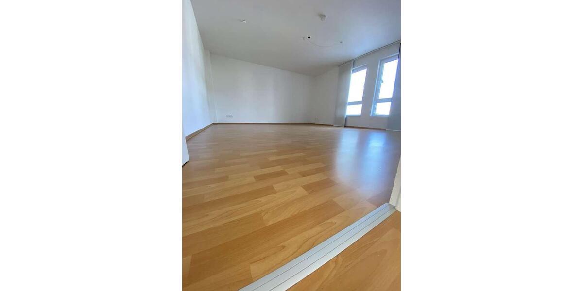 Etagenwohnung Mülheim an der Ruhr Heißen - 2.5 Zimmer, 98 m&sup2;, 1.210&euro; | Angebot:26040290