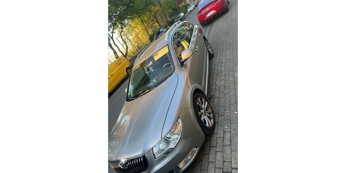 Skoda Superb 153.300 km 4.999 &euro; Essen 45139