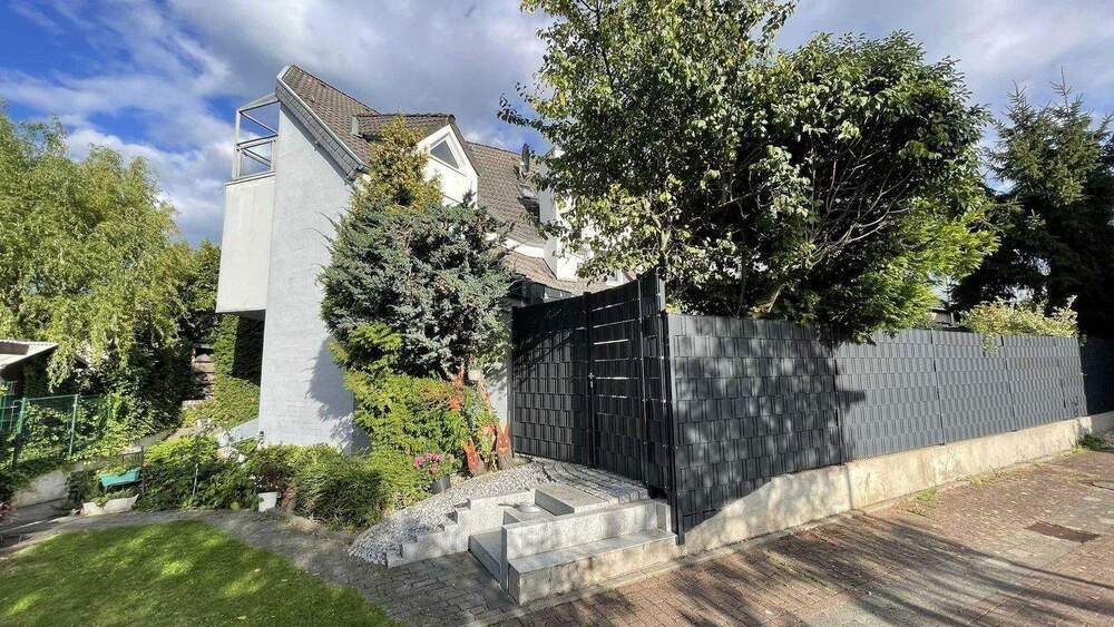 Reihenendhaus Rheinberg - 8 Zimmer, 255 m&sup2;, 690.000&euro; | Angebot:25674889