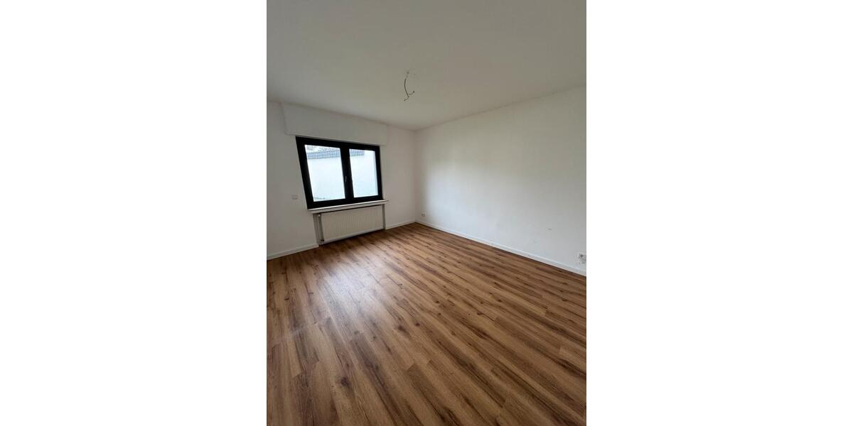 Bungalow Duisburg Essenberg - 3 Zimmer, 130 m&sup2;, 399.000&euro; | Angebot:26133233