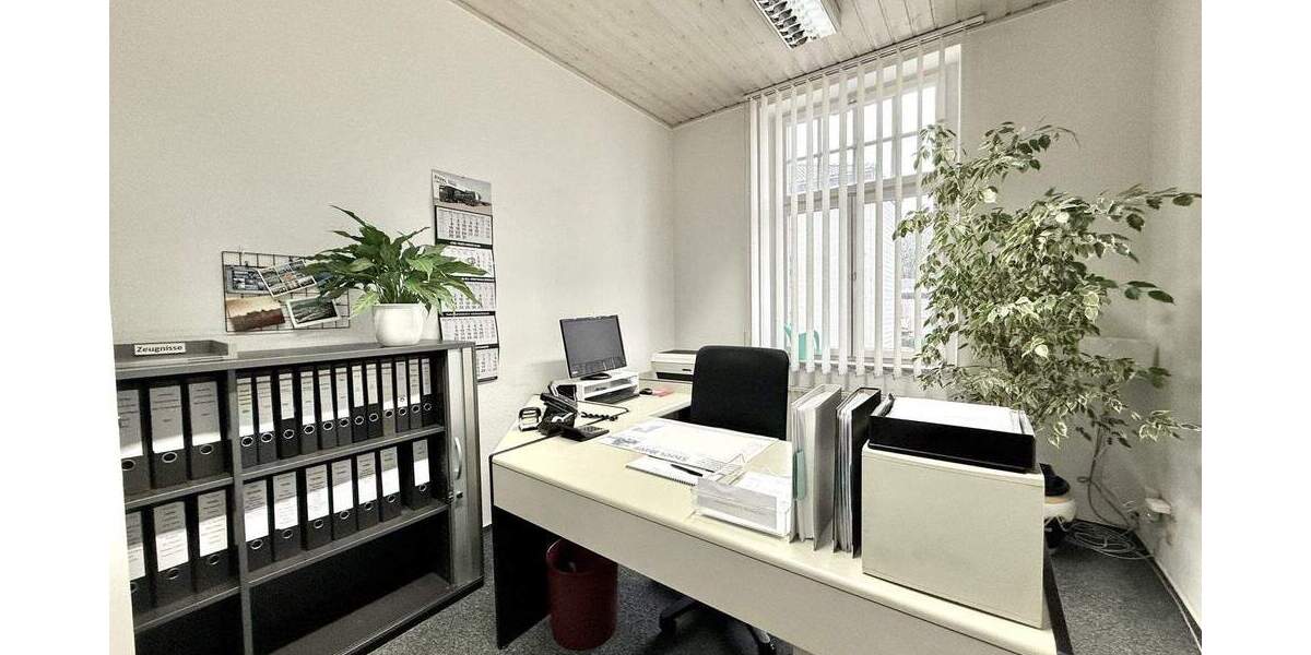 Gewerbeobjekt Geldern - 8 Zimmer, 260 m&sup2;, 1.700&euro; | Angebot:25701959