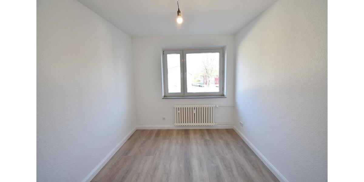 Etagenwohnung Duisburg Walsum - 3 Zimmer, 81 m&sup2;, 895&euro; | Angebot:25870126