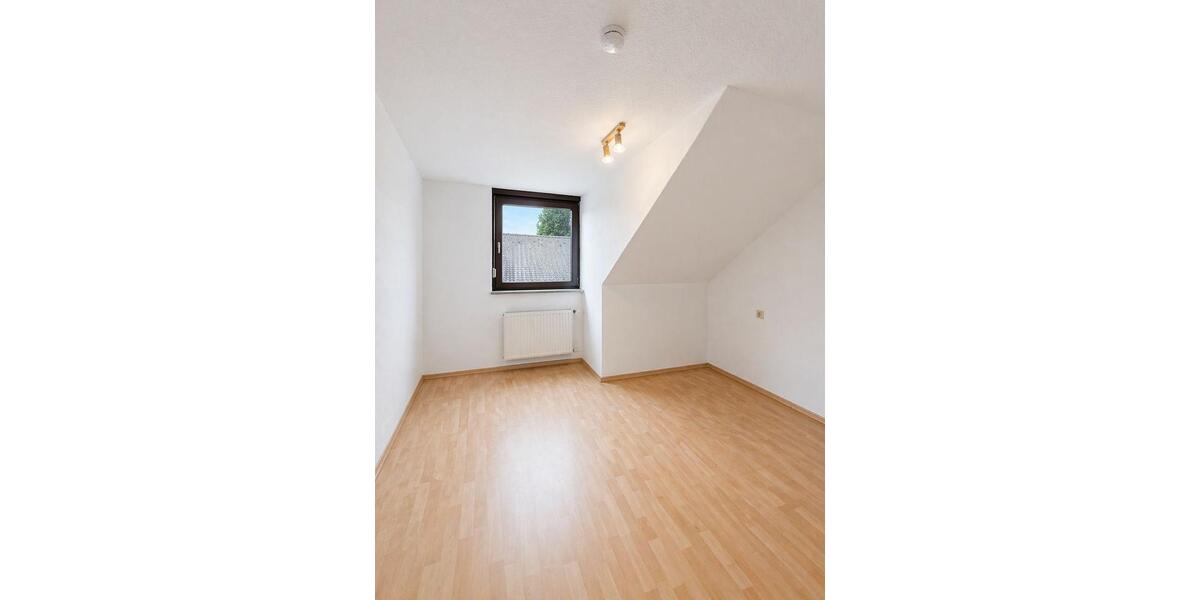 Dachgeschoßwohnung Gladbeck Alt-Rentfort - 2.5 Zimmer, 46 m&sup2;, 435&euro; | Angebot:25868115
