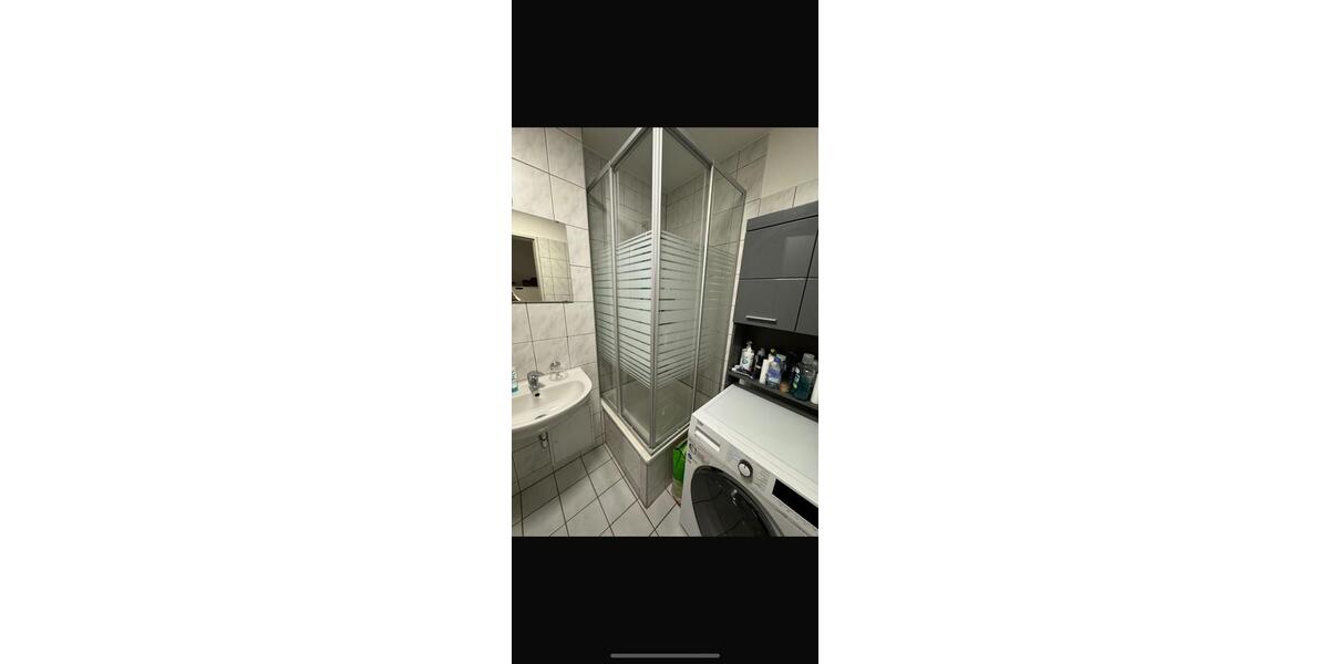 Etagenwohnung Essen Stadtkern - 2.5 Zimmer, 63 m&sup2;, 1.082&euro; | Angebot:25205320