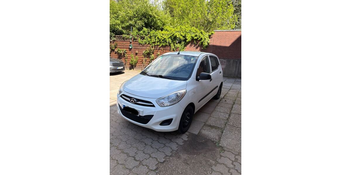 Hyundai i10 121.460 km 2.200 &euro; Moers 47443