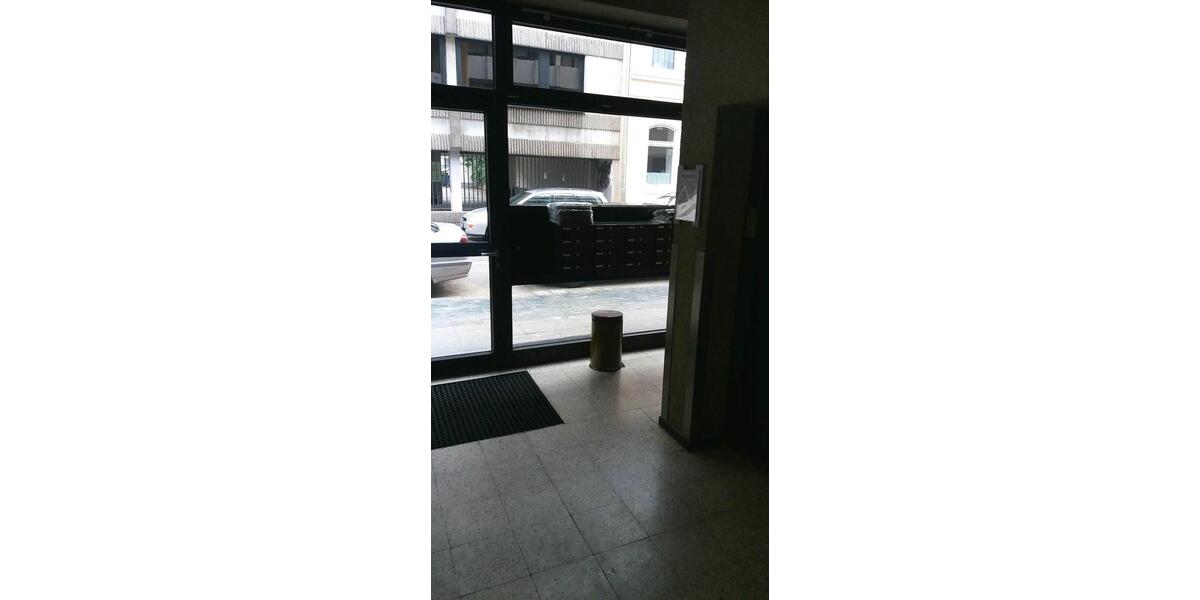 Etagenwohnung Krefeld - 2 Zimmer, 66 m&sup2;, 650&euro; | Angebot:25999477