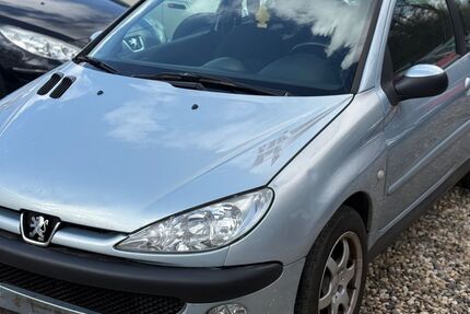 Peugeot 206 222.500 km 1.999 &euro; Essen 45326