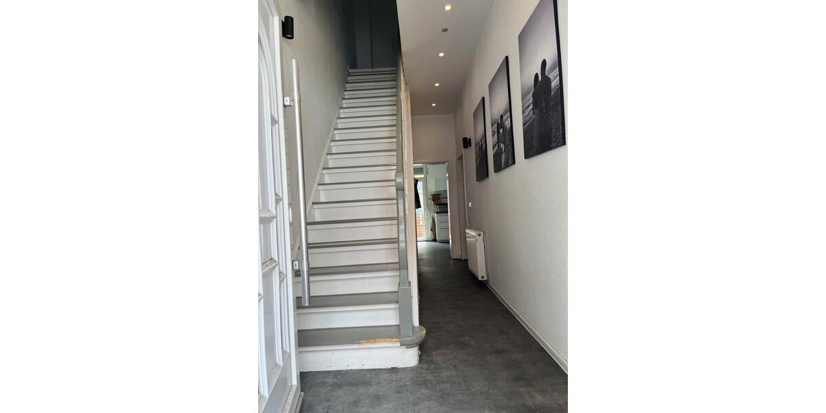 Doppelhaushälfte Essen Stadtbezirk VI - 6 Zimmer, 130 m&sup2;, 320.000&euro; | Angebot:27048369