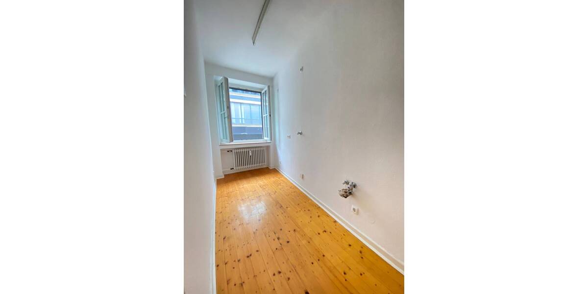 Gewerbeobjekt Bottrop Stadtmitte - 3 Zimmer, 145 m&sup2;, 700&euro; | Angebot:26154181