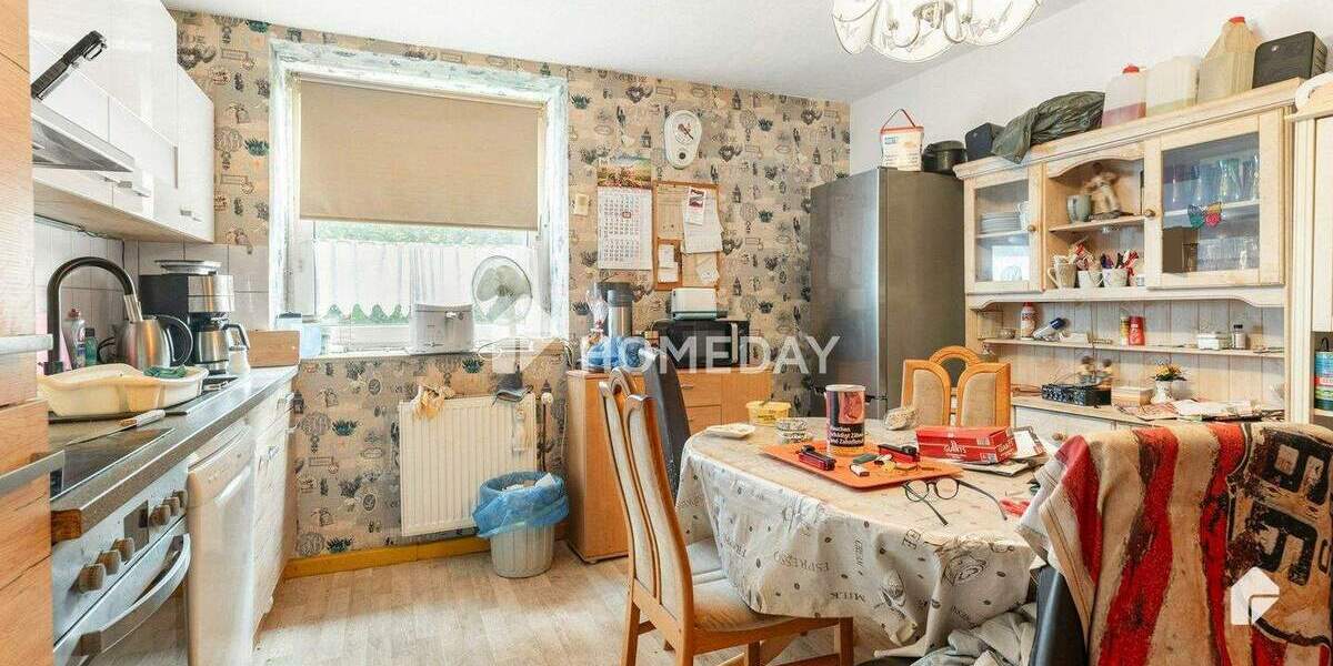 Etagenwohnung Bottrop Welheim - 9 Zimmer, 145 m&sup2;, 195.000&euro; | Angebot:25684218