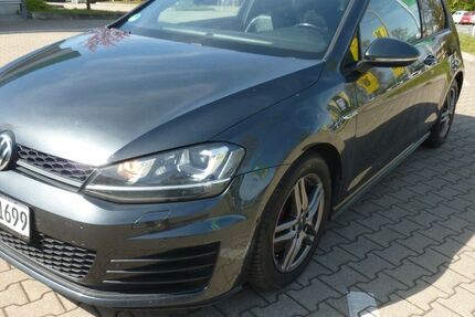 VW Golf 198.000 km 9.500 &euro; Essen 45144