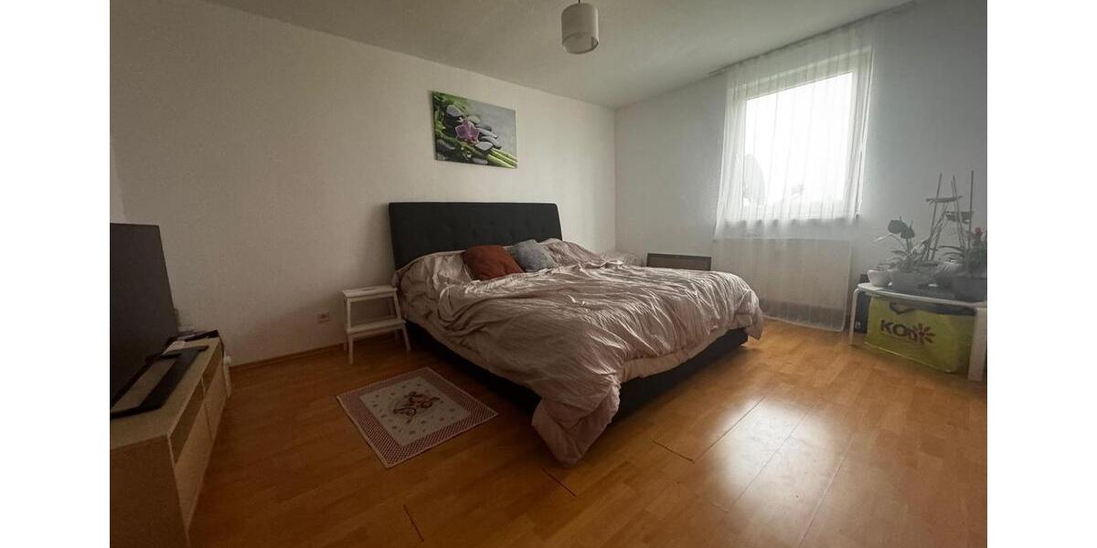 Dachgeschoßwohnung Duisburg Laar - 4.5 Zimmer, 95 m&sup2;, 830&euro; | Angebot:25782663