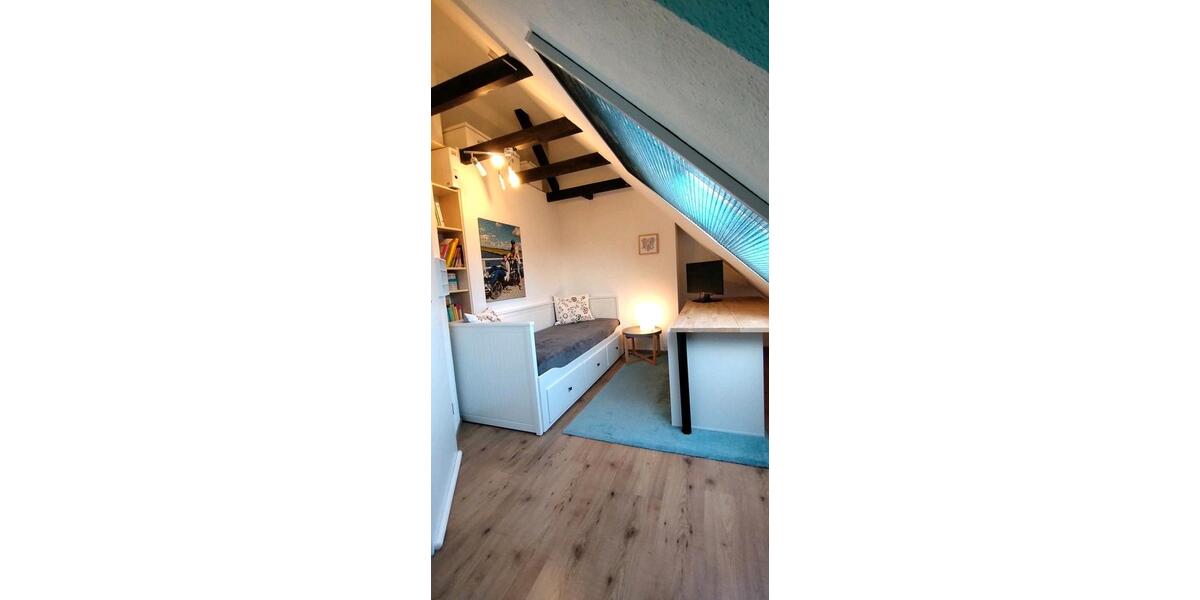 Dachgeschoßwohnung Oberhausen Osterfeld - 3.5 Zimmer, 75 m&sup2;, 165.000&euro; | Angebot:26789604